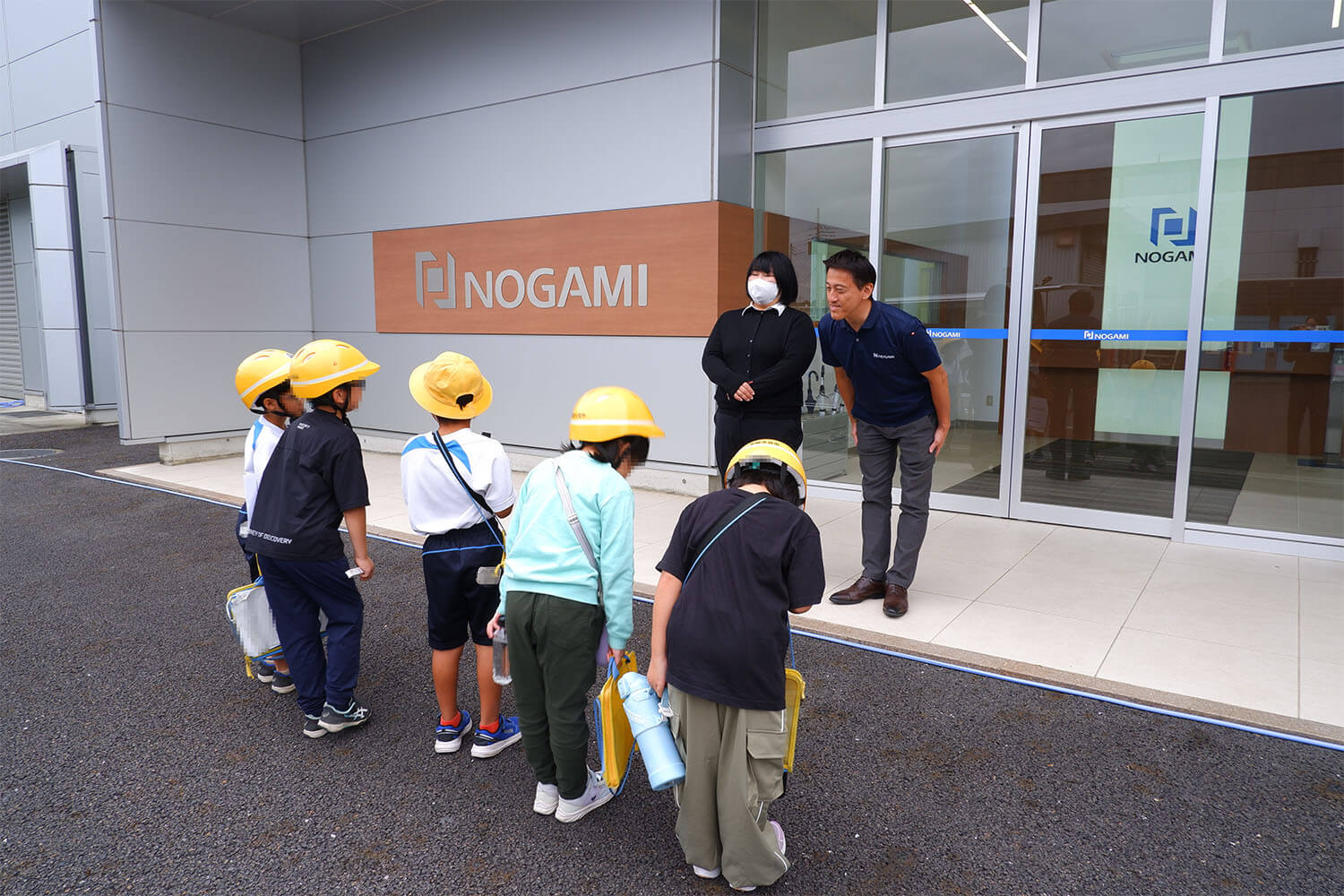 上野小学校2年生工場見学